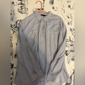 Women’s Button Up